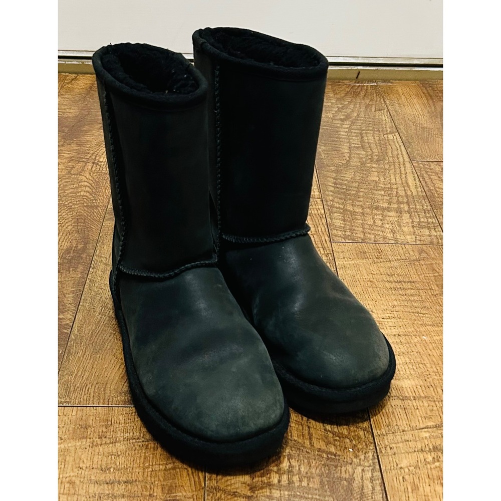 UGG Classic Tall Boots Black Suede Sheepskin Lined Waterproof Women's Size 7‎